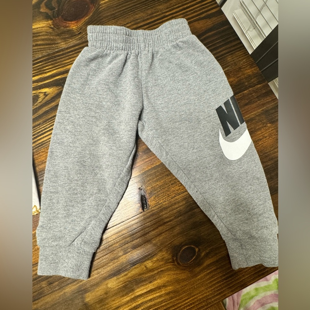 Nike sweat pants. 2t